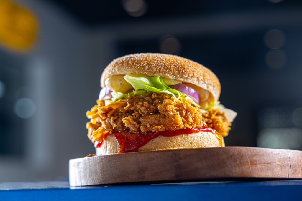 Street Burger නවතම ශාඛාව නාවලදී විවෘත කෙරේ