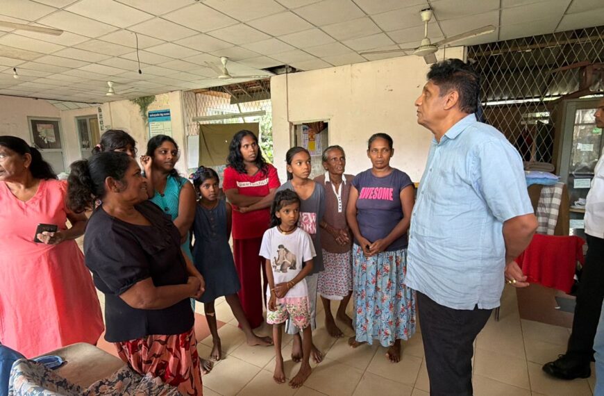 විපතට පත් ජනතාවගේ සුවදුක් විමසීමට විපක්ෂ නායක සජිත් ප්‍රේමදාස යයි