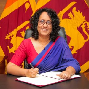 තීරණ ගැනීමේදී කාන්තාවන් බැහැර කිරීම අහඹු සිදුවීමක් නොවේ – අගමැති හරිනි