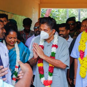 13 ගැන පම්පෝරි ගහන නායකයොන්ට තවම පළාත් සභා ඡන්දයවත් හරියට තියාගන්න බැරි වුණා – විපක්ෂ නායක සජිත් ප්‍රේමදාස