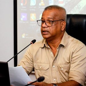 කළු කෝට්, ජාතික ඇඳුම, සිවුර අපිට අදාළම නෑ